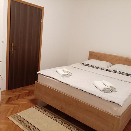 Apartmani Suzana Crikvenica Eksteriør bilde